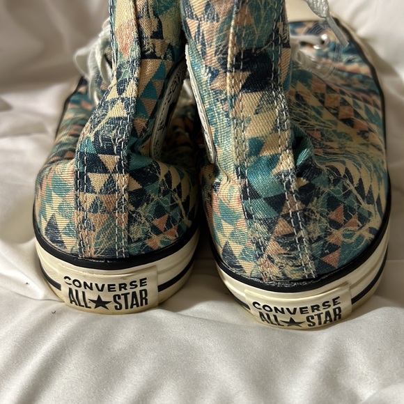 Women sz 9 converse - Picture 2 of 6